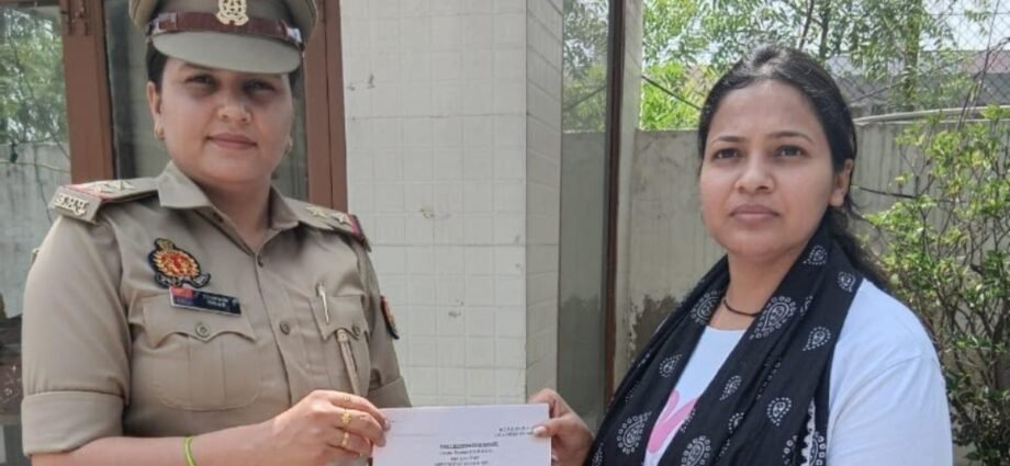 गाजियाबाद-पुलिस-कमिश्नरेट-में-नई-पहल,-fir-कॉपी-घर-जाकर-दे-रही-पुलिस,-लोगों-ने-मुहिम-की-तारीफ-की