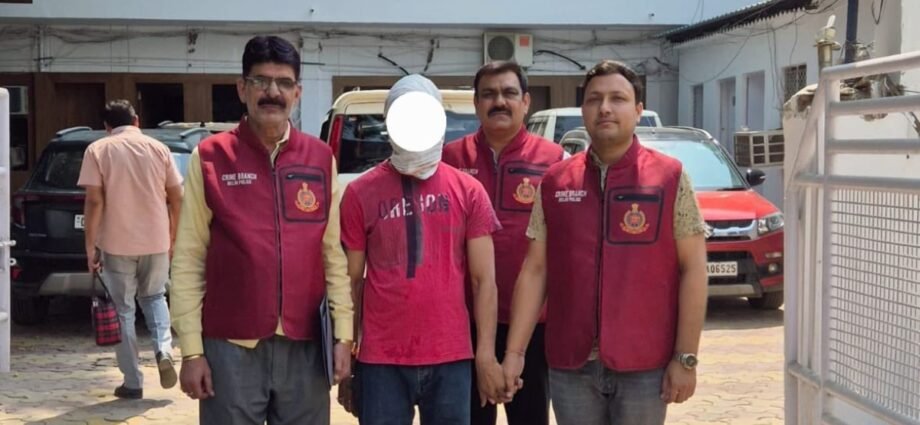 दिल्ली-में-3.5-लाख-रुपये-की-ई-सिगरेट-के-साथ-बड़े-रैकेट-का-भंडाफोड़,-2-आरोपी-गिरफ्तार