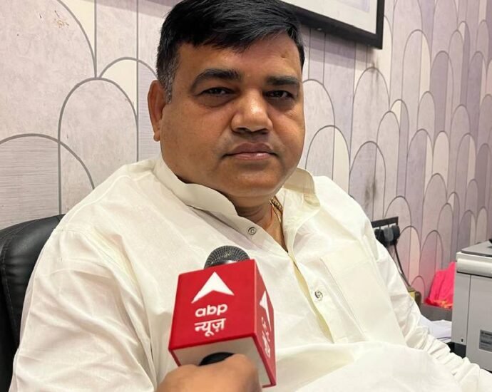 caste-census:-‘लालू-ने-संघर्ष-किया,-महागठबंधन-ने-दबाव-बनाया’,-जातीय-गणना-को-rjd-ने-बताया-तेजस्वी-का-एजेंडा
