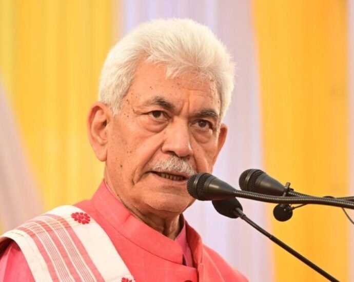 जम्मू-कश्मीर-के-उपराज्यपाल-ने-लौटाई-अब्दुल्ला-सरकार-की-फाइल-लौटाई,-जानें-क्या-है-वजह?