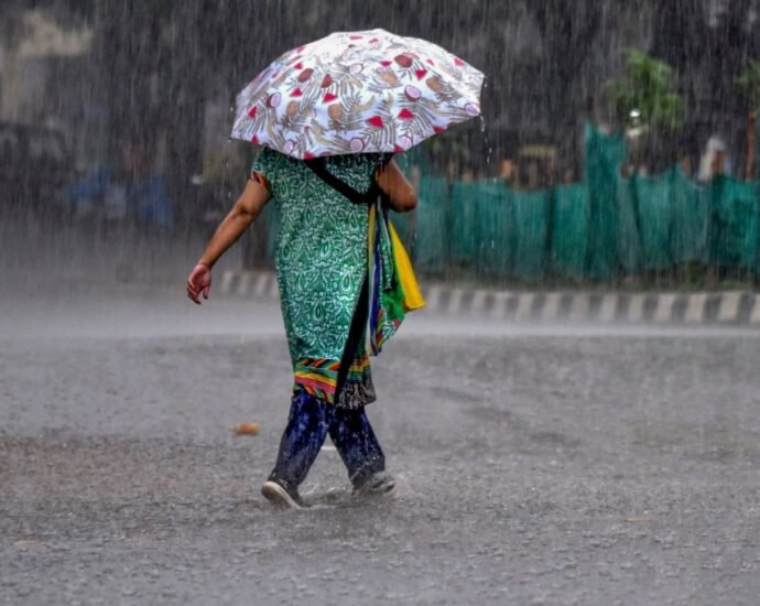 राजस्थान-में-बदला-मौसम,-चूरू-में-ओले-के-साथ-कई-जगह-बारिश,-अगले-हफ्ते-के-लिए-जानें-imd-का-अपडेट