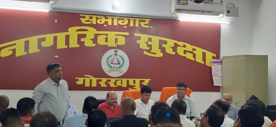 mock-dril-in-up:-मॉक-ड्रिल-के-आदेश-के-बाद-आगरा-और-गोखरपुर-में-क्या-हैं-तैयारियां?-यहां-जानें-पूरी-जानकारी